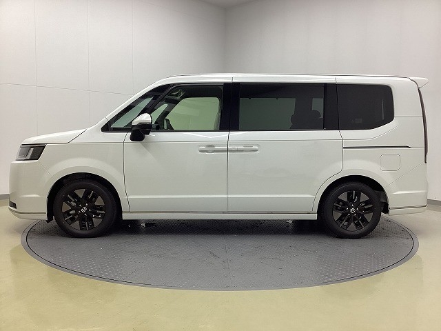 ホンダ ステップワゴンスパーダ9枚目