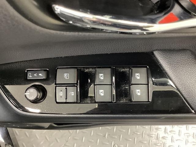 トヨタ プリウス21枚目