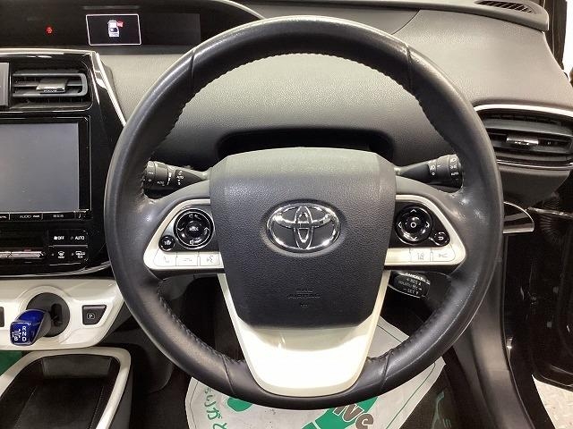 トヨタ プリウス25枚目