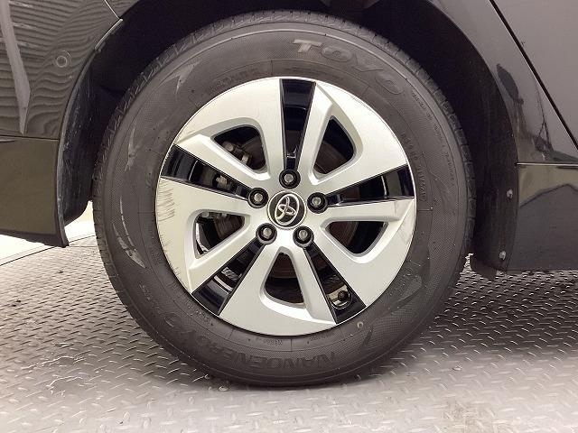 トヨタ プリウス7枚目