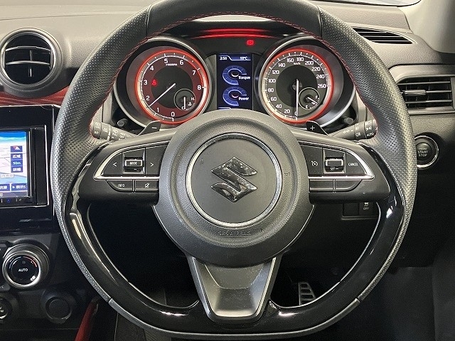 スズキ スイフト13枚目