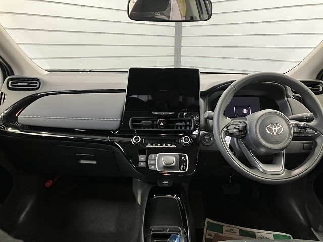 トヨタ アクア10枚目