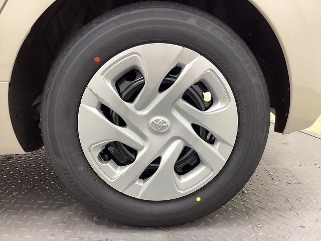 トヨタ アクア9枚目