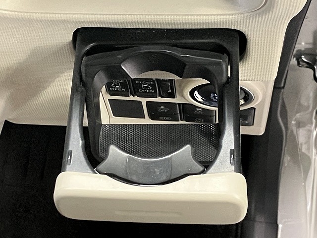 ダイハツ ムーヴキャンバス31枚目