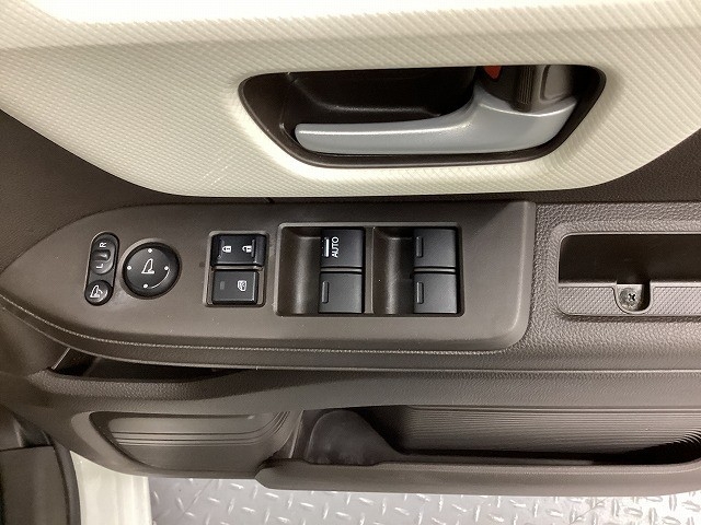 ホンダ Ｎ　ＢＯＸ29枚目