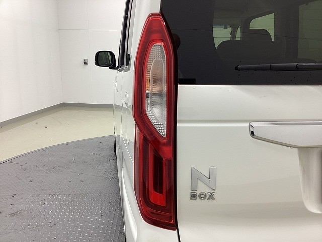 ホンダ Ｎ　ＢＯＸ21枚目
