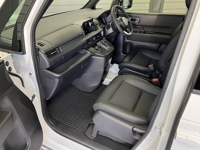 ホンダ ステップワゴンスパーダ19枚目