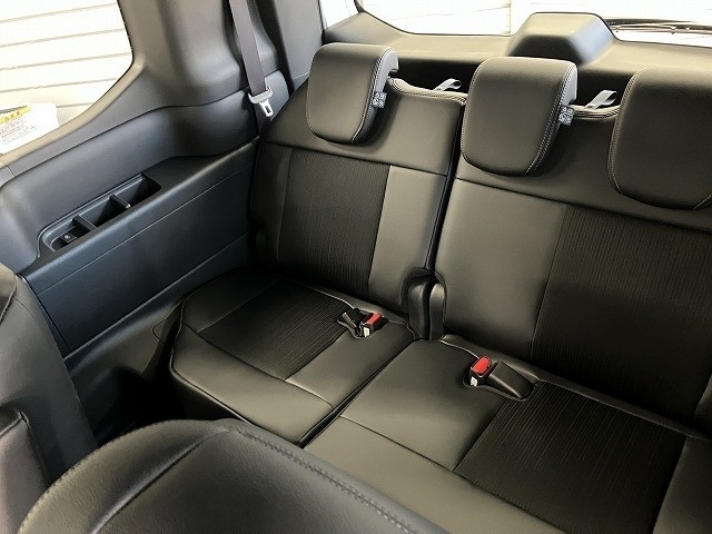 ホンダ ステップワゴンスパーダ11枚目