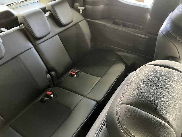 ホンダ ステップワゴンスパーダ12枚目