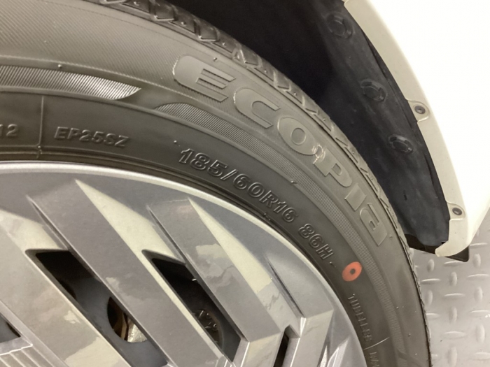 ニッサン ノート30枚目